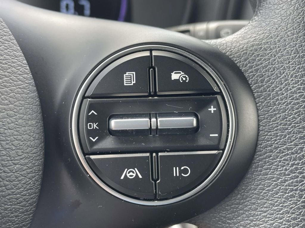 Used 2025 Kia Soul LX w/ LX Technology Package image 20
