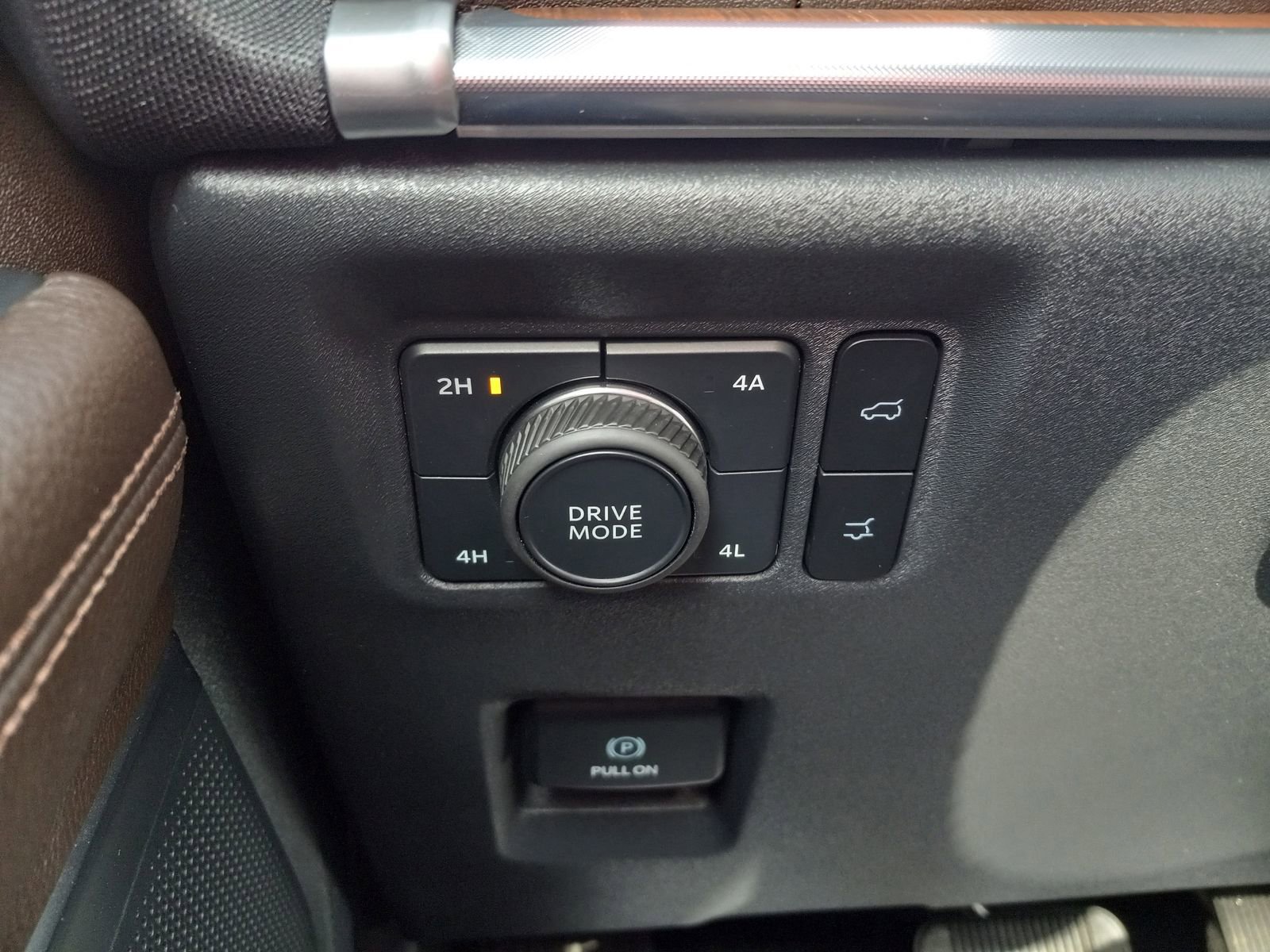 Used 2025 Ford Expedition Max King Ranch image 27