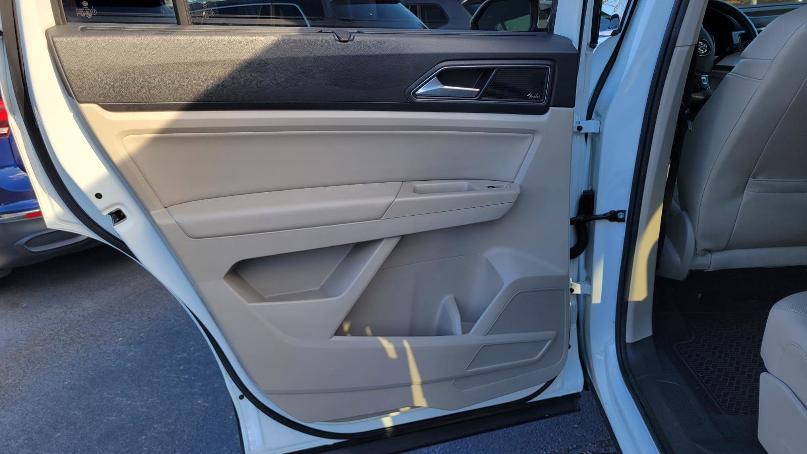 Used 2019 Volkswagen Atlas SEL Premium image 31