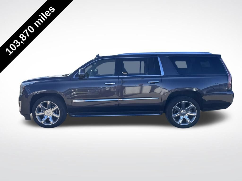 Used 2016 Cadillac Escalade ESV Luxury RWD image 3