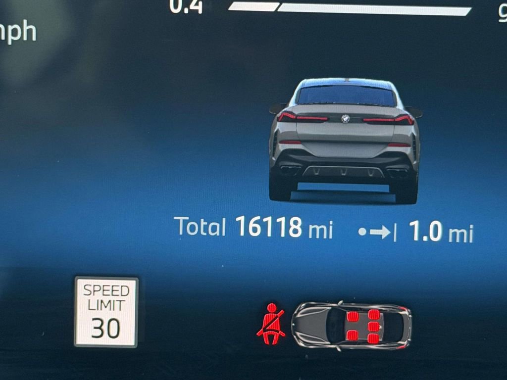 Used 2026 BMW X6 M60i image 31