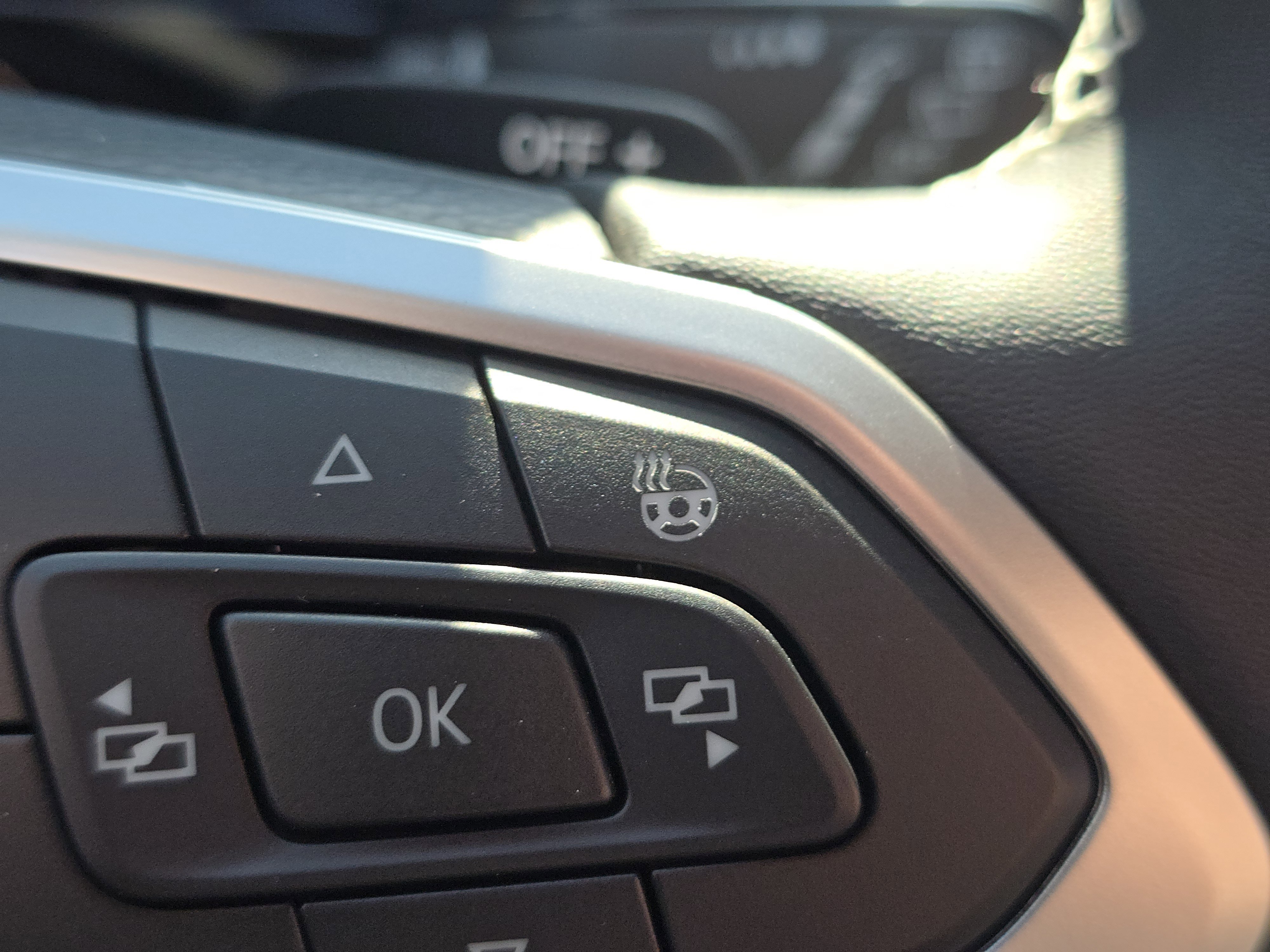 New 2026 Volkswagen Atlas SE image 24