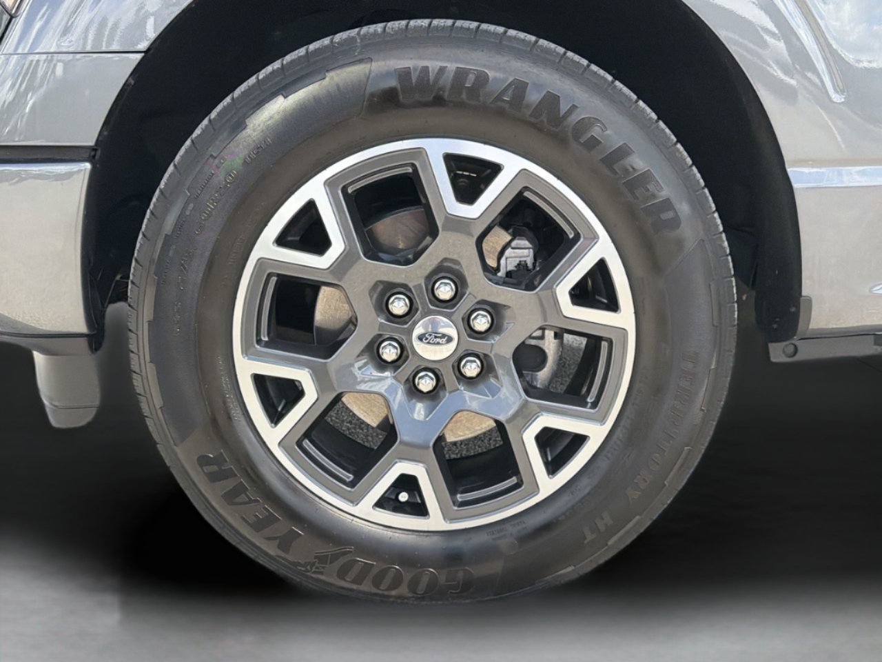 Used 2024 Ford F150 STX RWD image 29