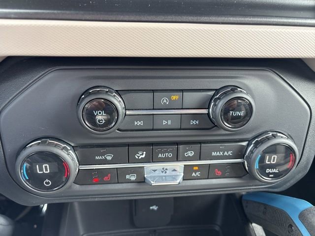 Used 2023 Ford Bronco Wildtrak image 24