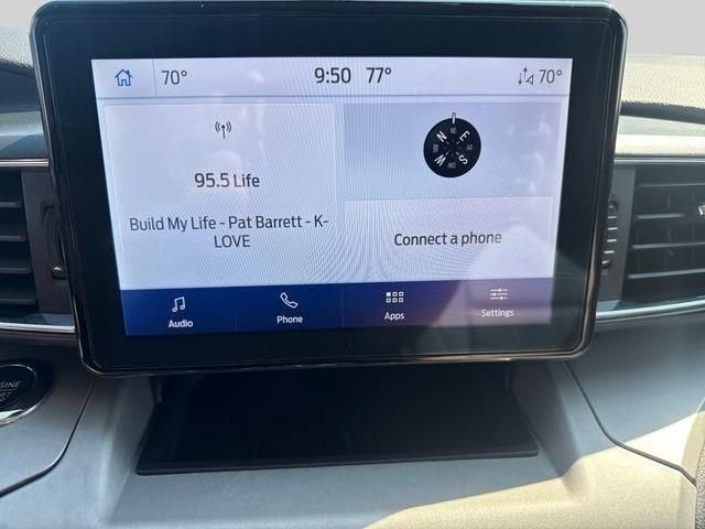 Used 2023 Ford Explorer XLT w/ Equipment Group 202A AWD/4WD image 12