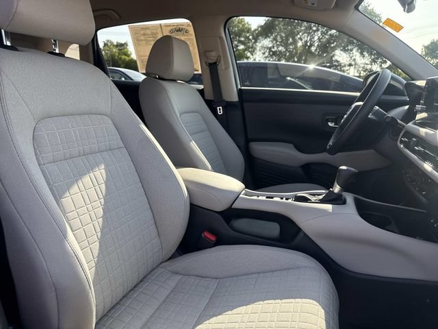 Certified 2027 Honda HR-V LX image 8