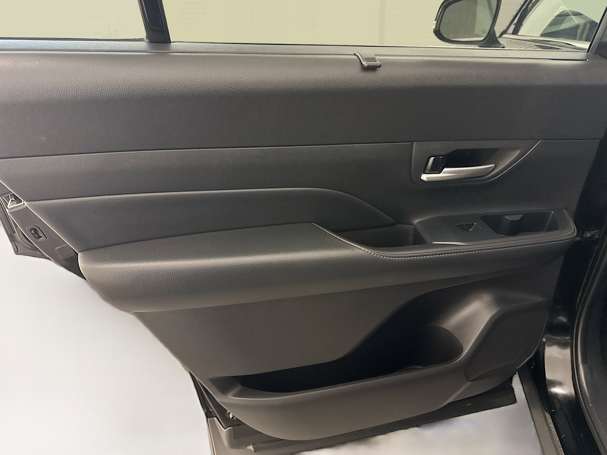 Used 2025 Toyota Grand Highlander AWD image 27