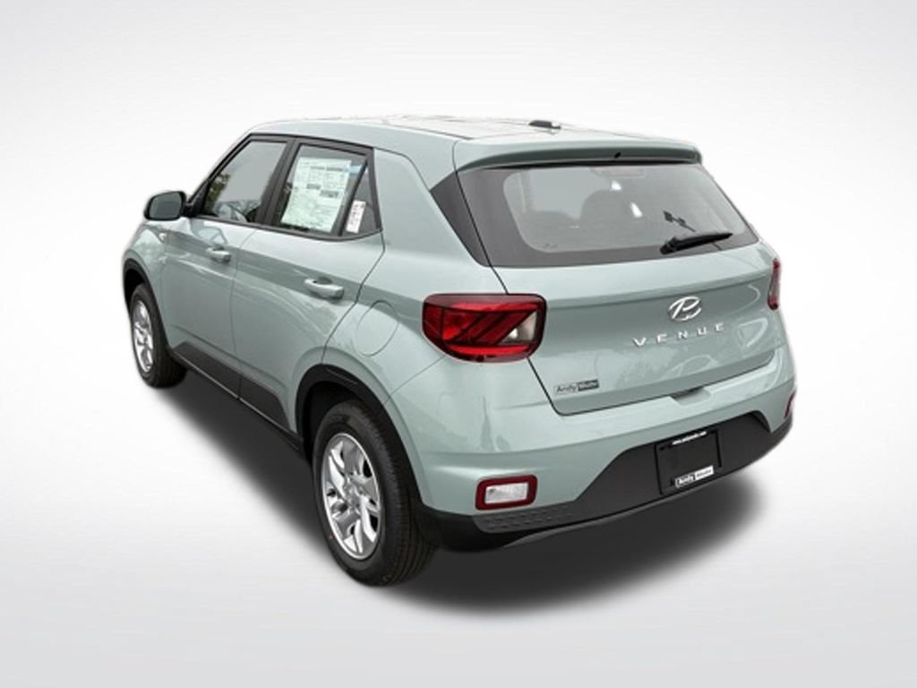 New 2026 Hyundai Venue SE FWD image 5