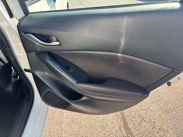 Used 2018 MAZDA MAZDA3 Touring FWD image 10