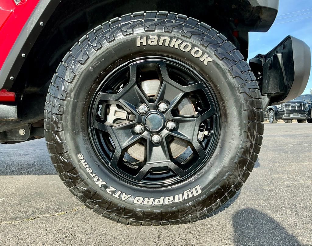 Used 2022 Jeep Gladiator Willys image 21