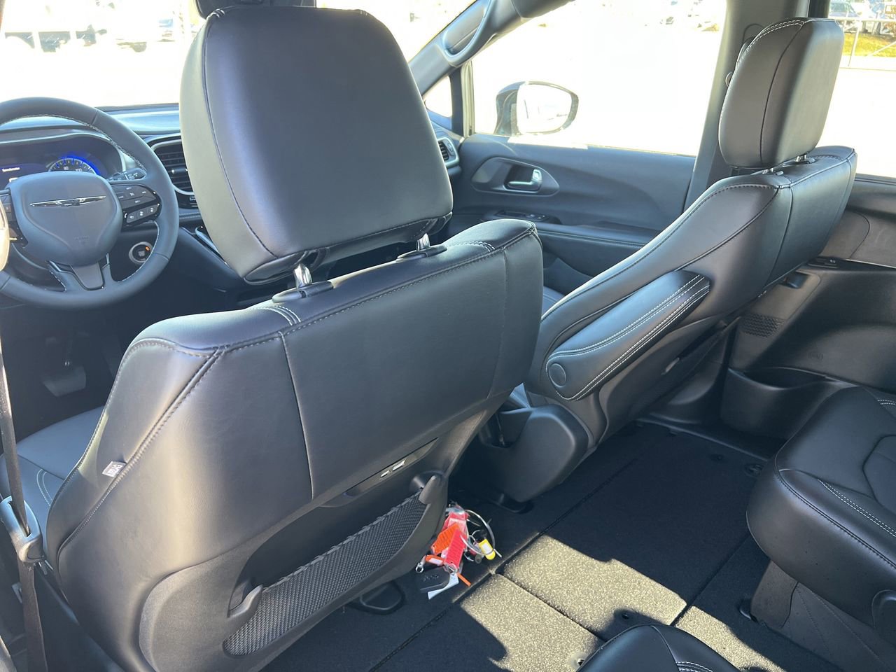 New 2026 Chrysler Pacifica Select w/ S Appearance Package image 21