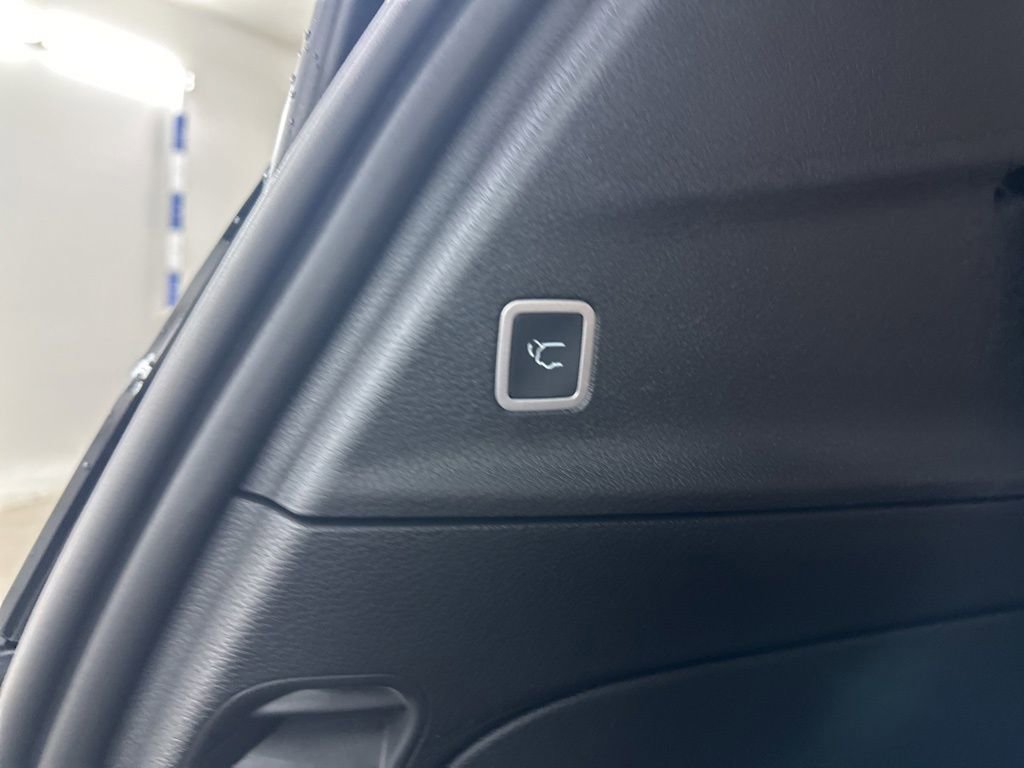 New 2026 Chrysler Pacifica Pinnacle image 25