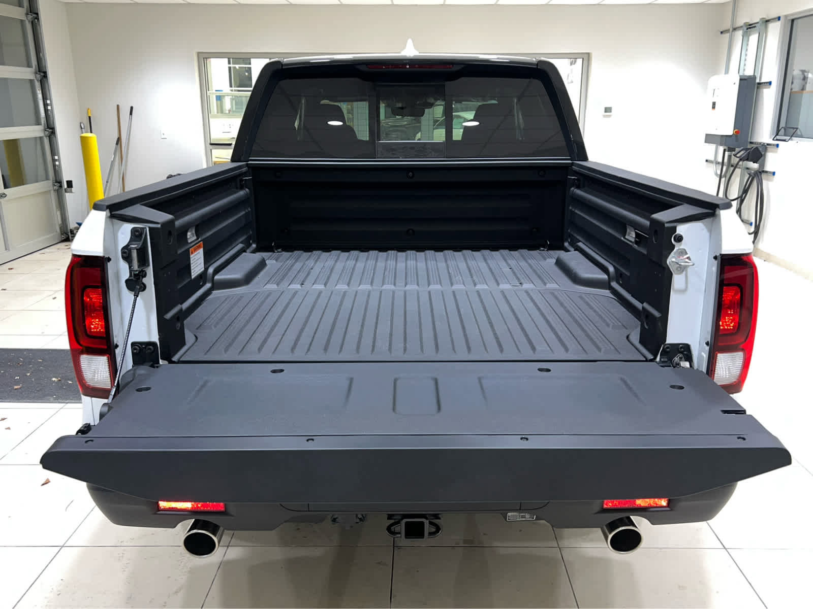 New 2026 Honda Ridgeline Black Edition image 10