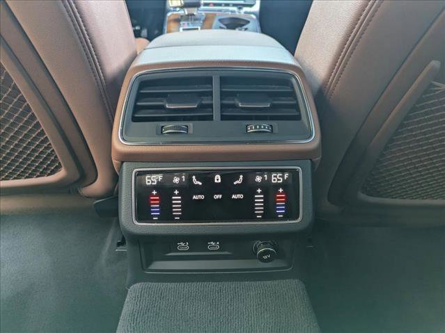 Used 2021 Audi A7 e Premium Plus w/ Black Optic Package image 18