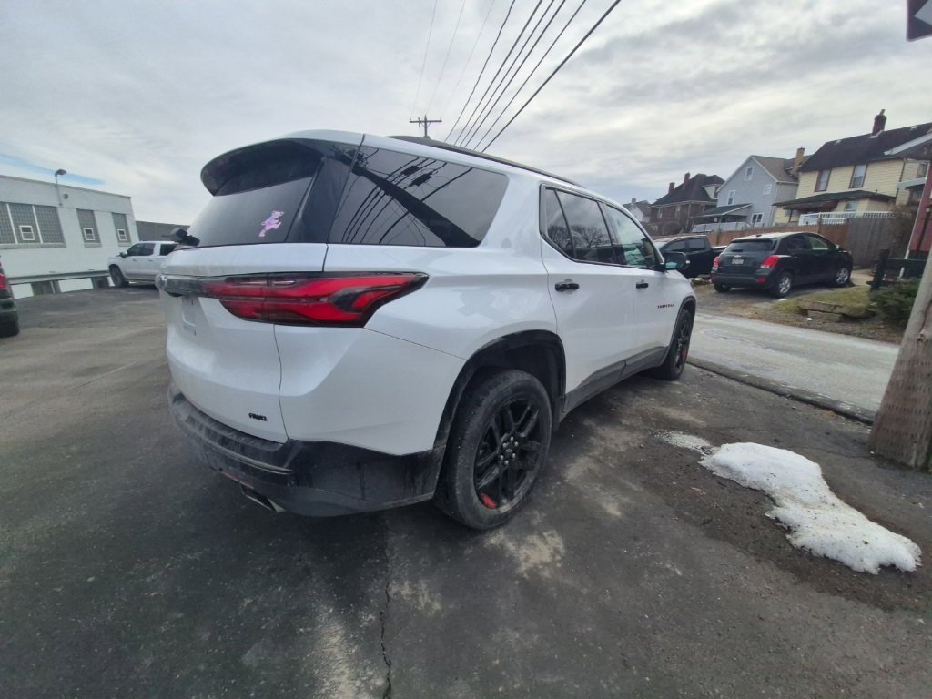 Used 2023 Chevrolet Traverse Premier w/ Redline Edition image 7