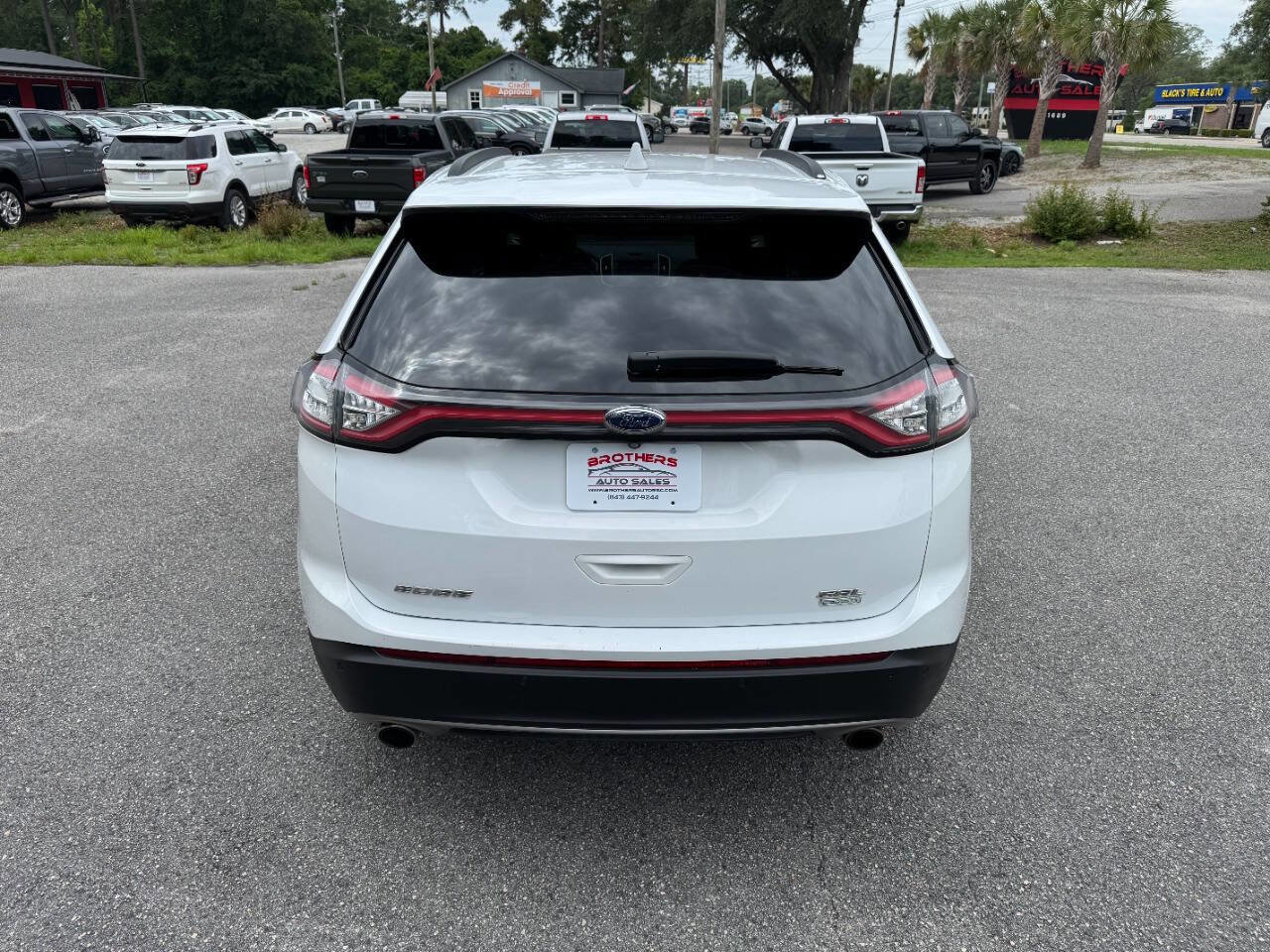 Used 2017 Ford Edge SEL w/ Equipment Group 201A FWD image 5