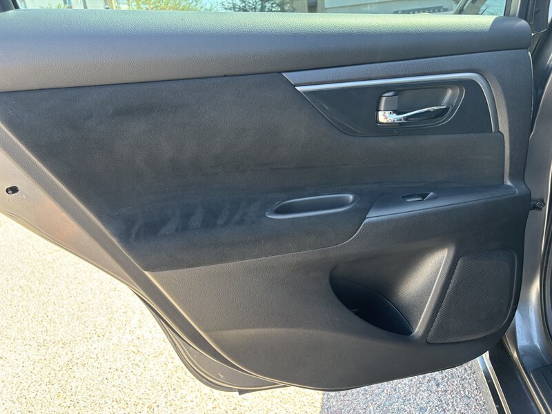 Used 2014 Nissan Altima 2.5 S w/ Display Audio Package FWD image 42