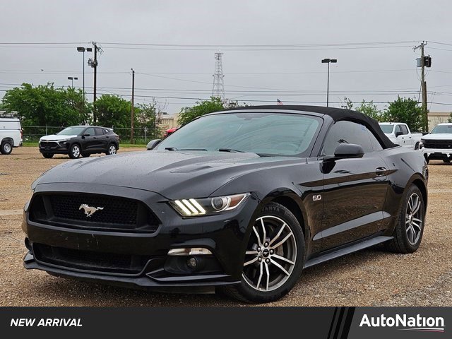 Used 2017 Ford Mustang GT Premium RWD image 1