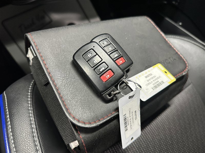 Used 2018 Toyota Corolla SE image 21