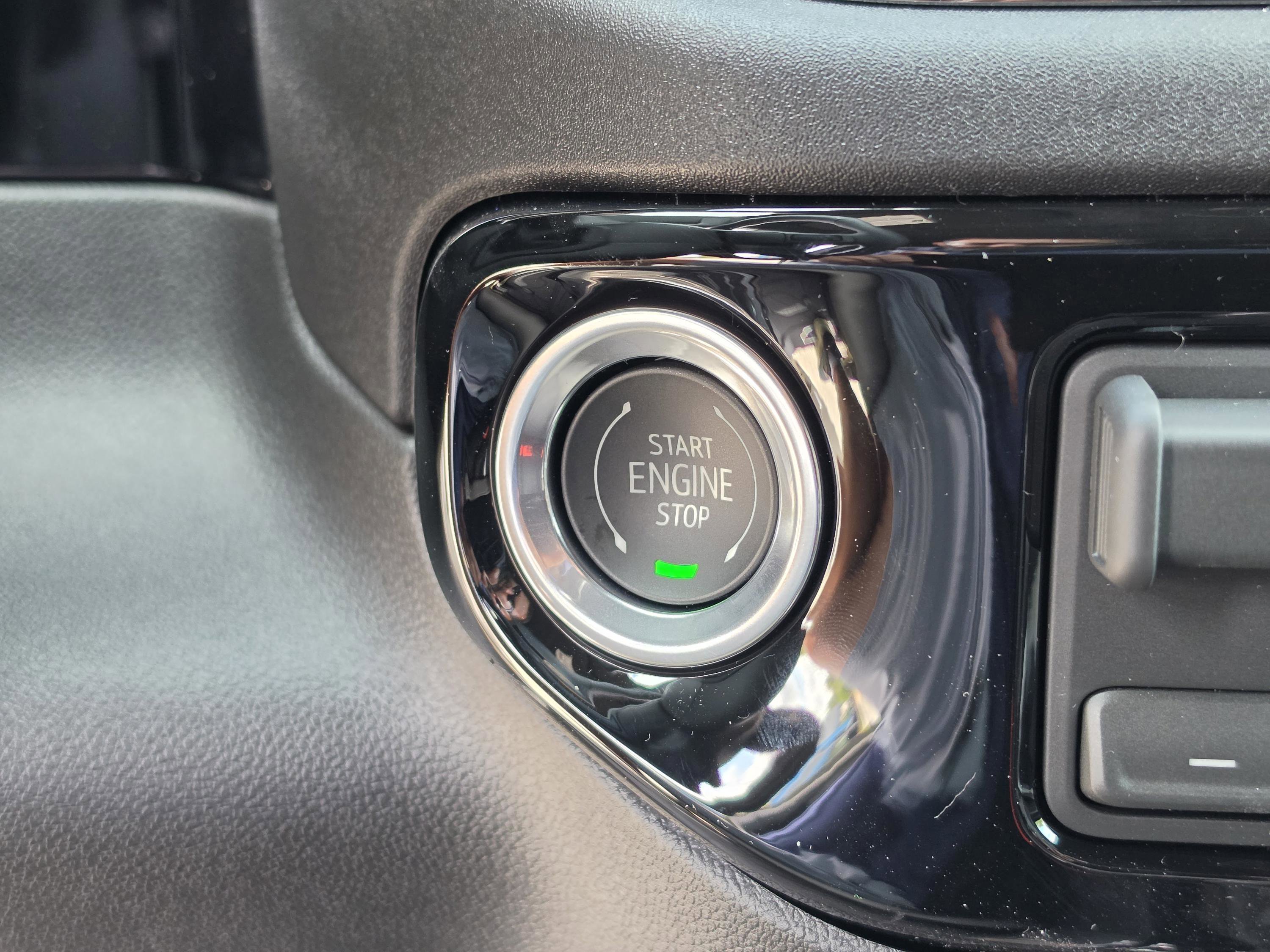 New 2026 Chevrolet Silverado 2500 ZR2 AWD/4WD image 35