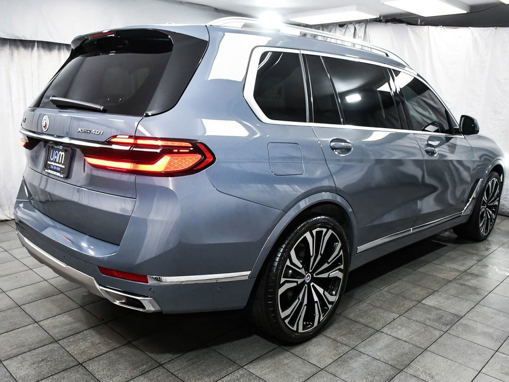 Used 2023 BMW X7 xDrive40i w/ Executive Package image 6