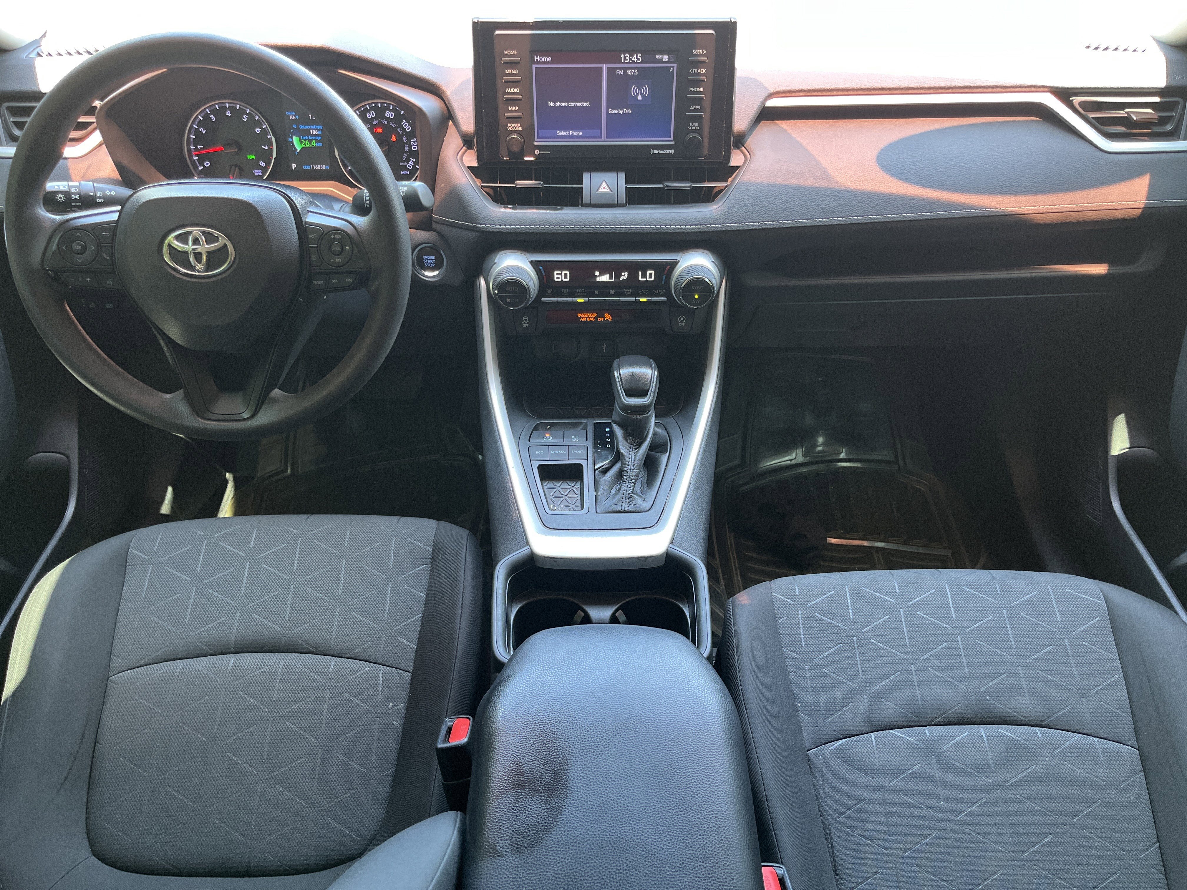 Used 2020 Toyota RAV4 XLE FWD image 3