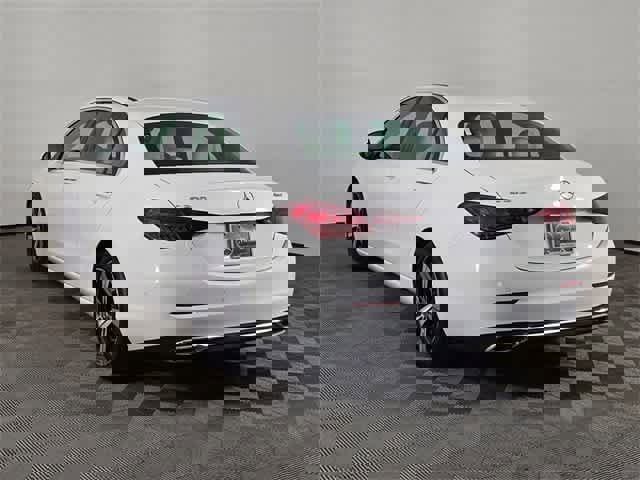 Certified 2025 Mercedes-Benz C 300 4MATIC Sedan image 5