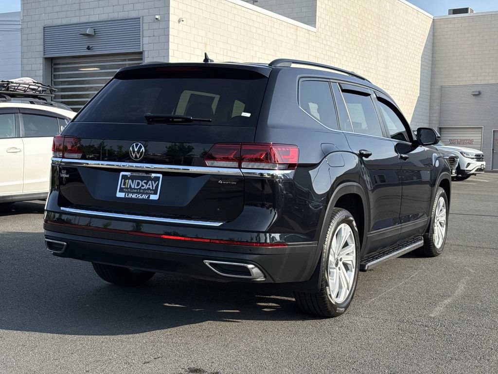 Used 2023 Volkswagen Atlas SE w/ Panoramic Sunroof Package AWD/4WD image 3