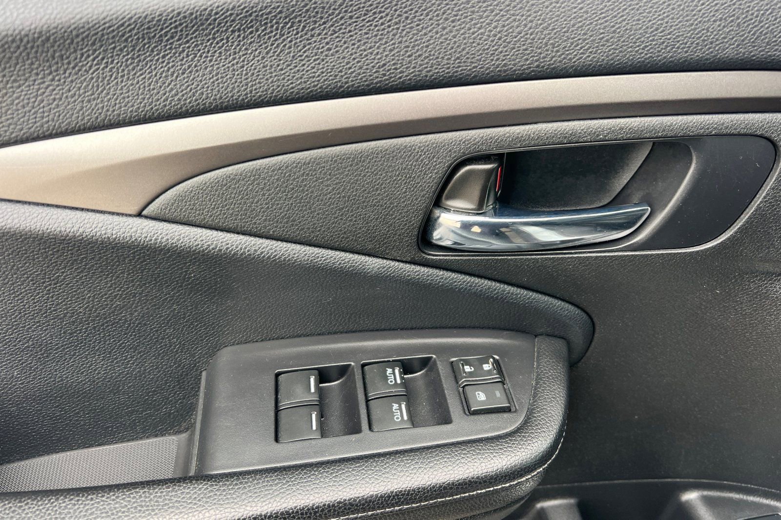 Used 2019 Honda Ridgeline Sport image 8