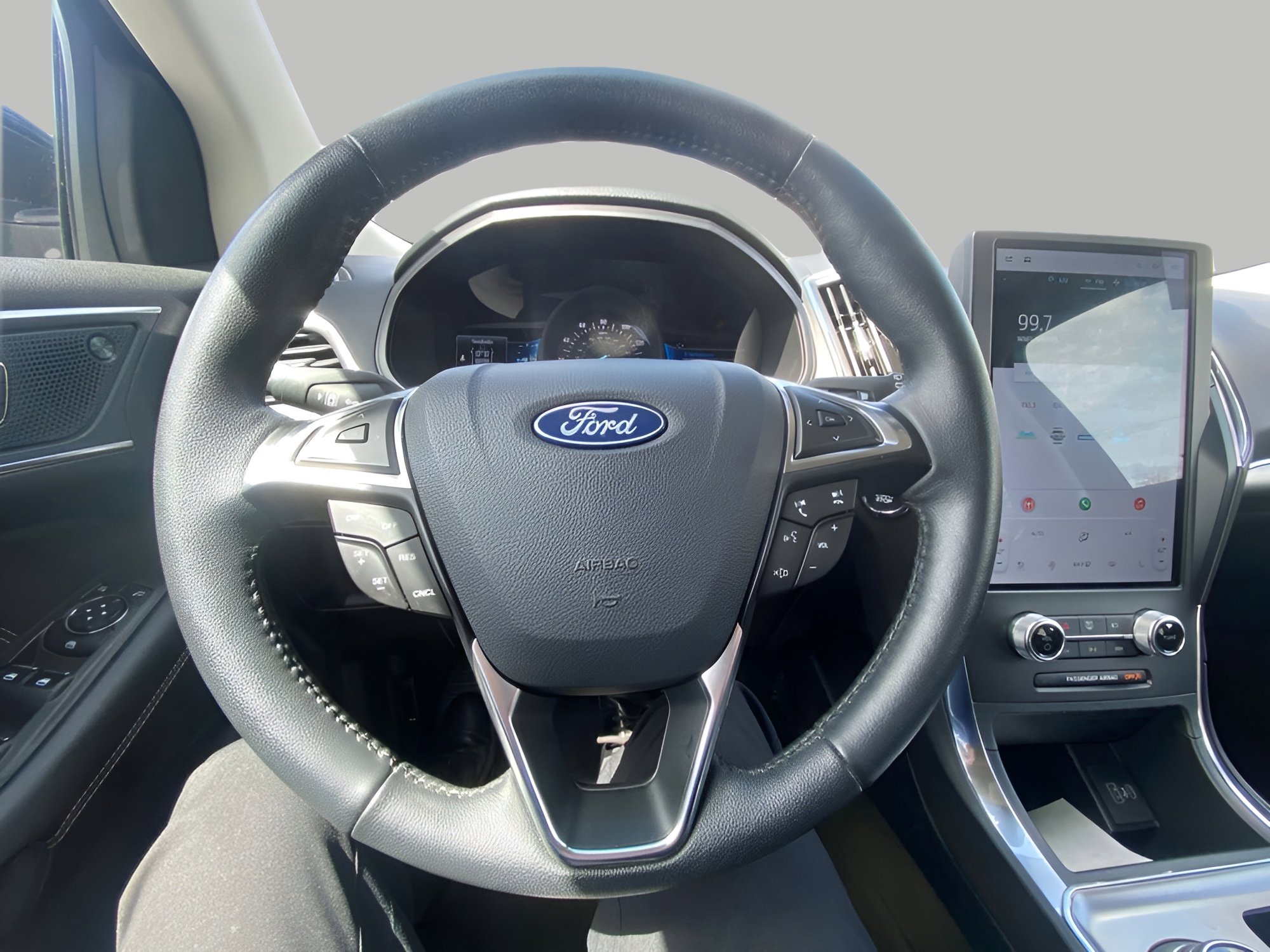 Used 2024 Ford Edge Titanium AWD/4WD image 13