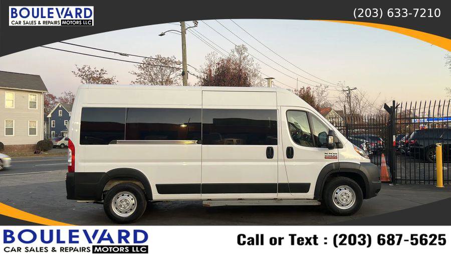 Used 2021 RAM ProMaster 2500 w/ Convenience Group FWD image 3