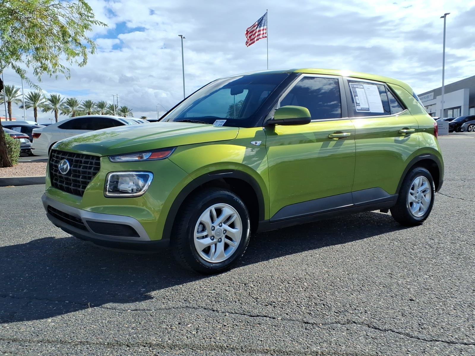 Used 2022 Hyundai Venue SE FWD image 8
