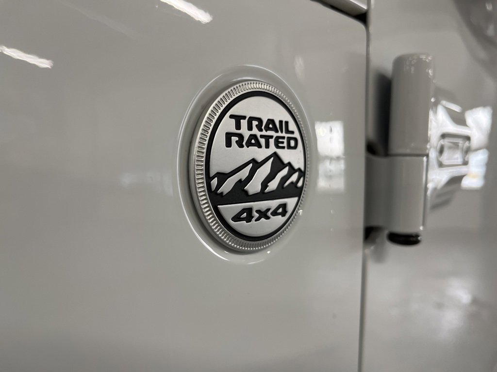 Used 2021 Jeep Wrangler Unlimited Sahara w/ Dual Top Group image 14