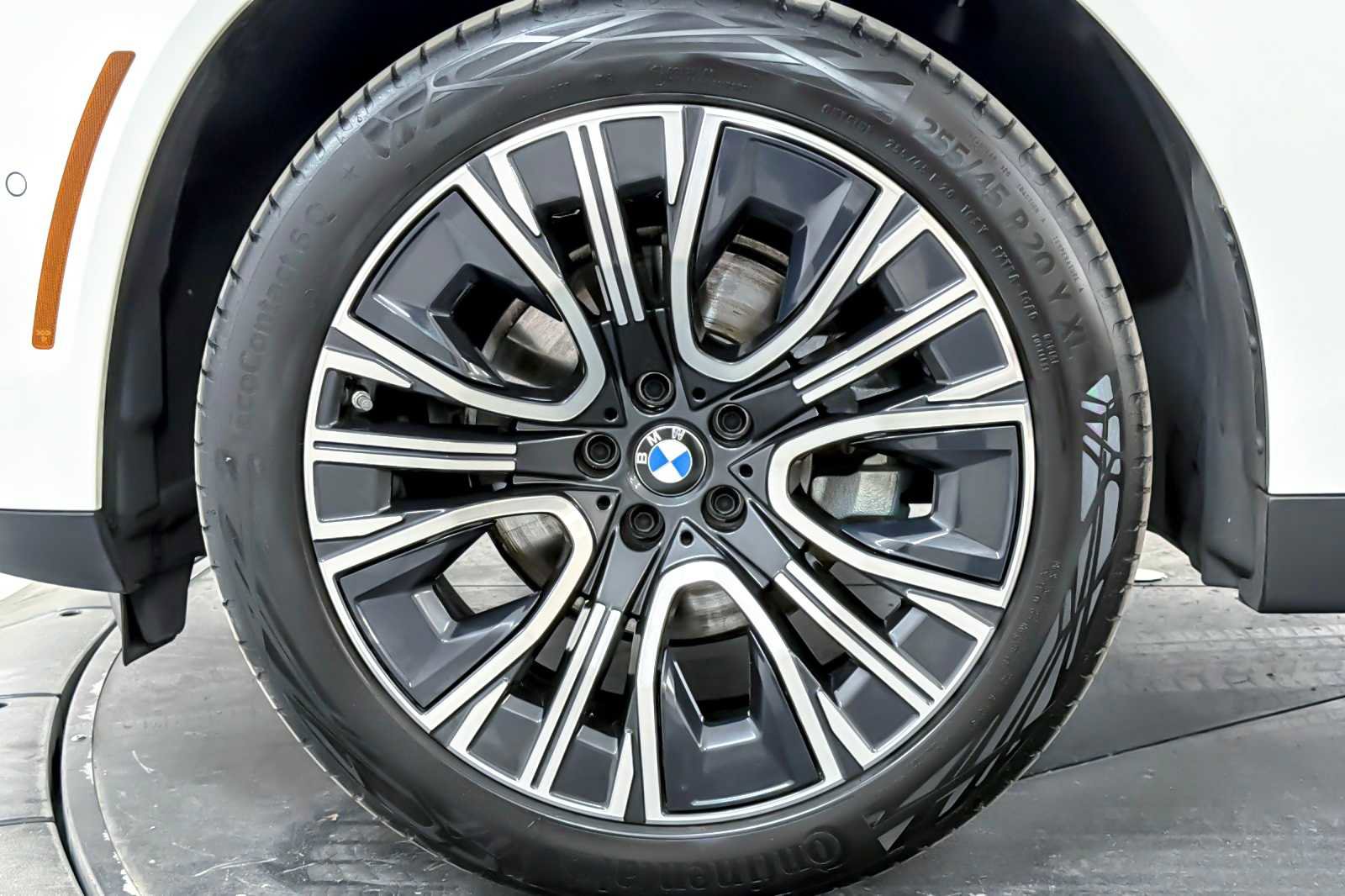 Used 2025 BMW X3 xDrive30i w/ Premium Package image 26