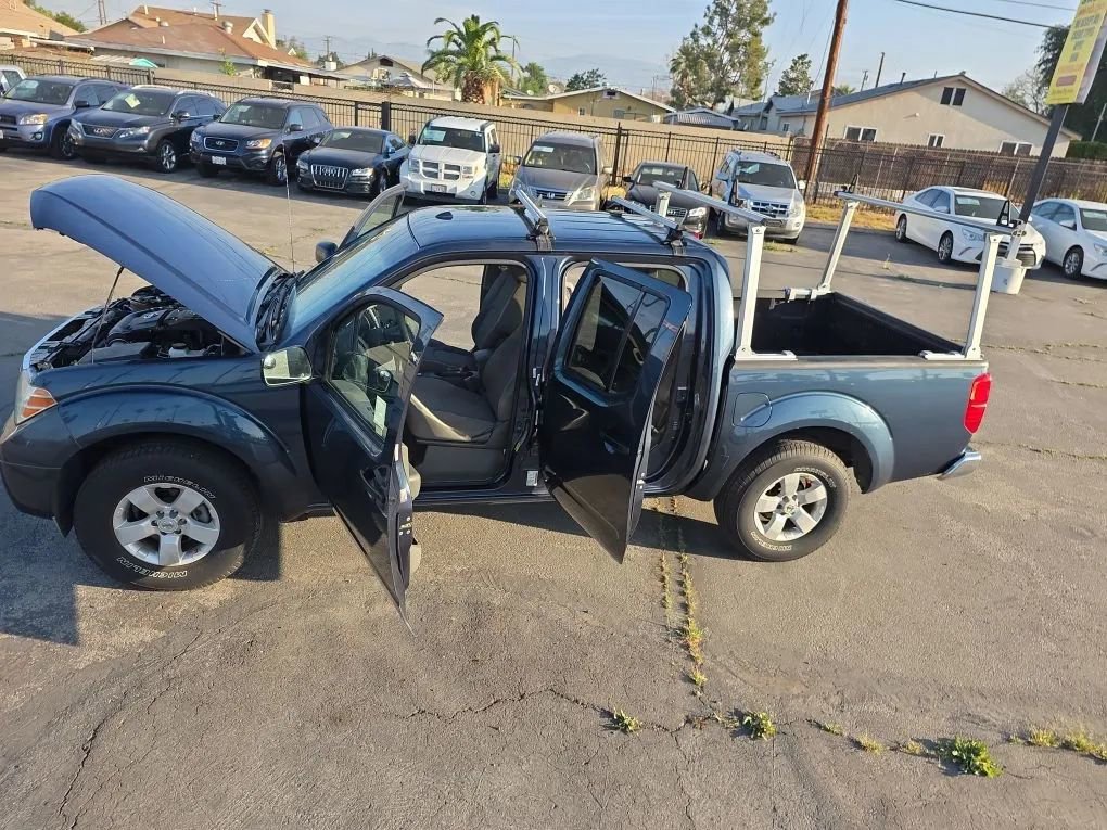 Used 2013 Nissan Frontier SV RWD image 17