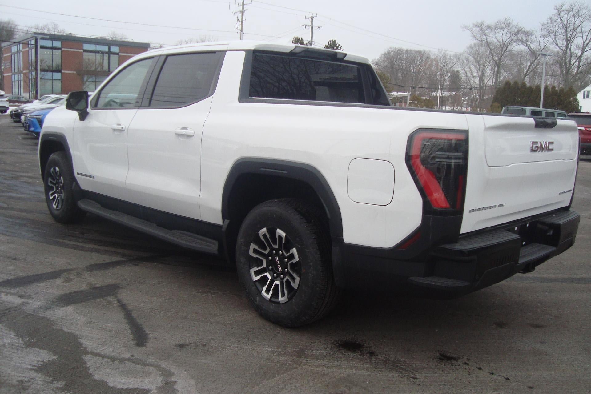 New 2026 GMC Sierra EV Elevation image 7