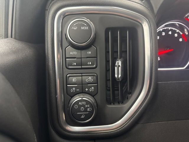 Used 2021 Chevrolet Silverado 1500 LTZ w/ Z71 Off-Road Package AWD/4WD image 11