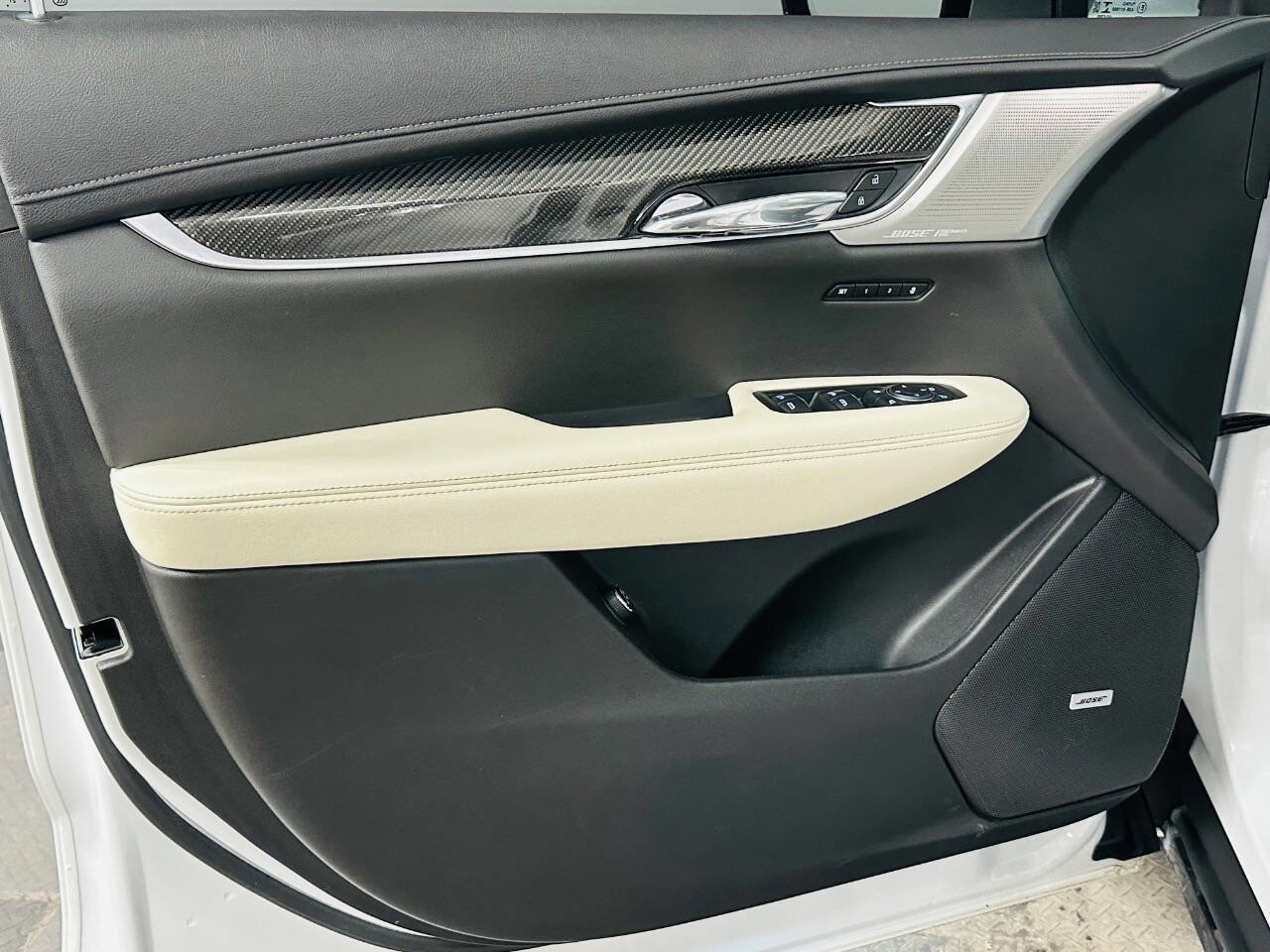 Used 2021 Cadillac XT6 Sport image 29