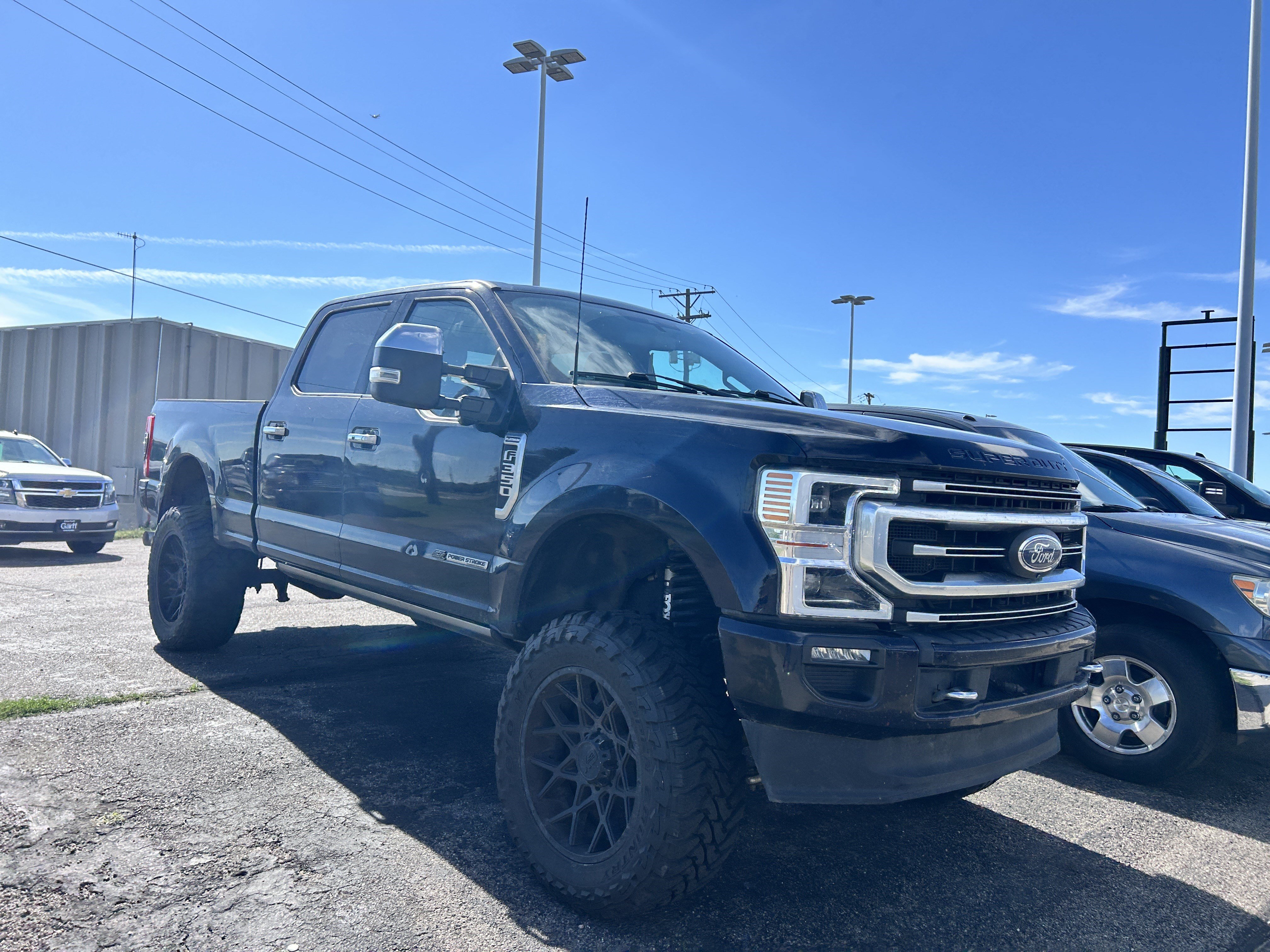 Used 2022 Ford F350 Platinum AWD/4WD image 6