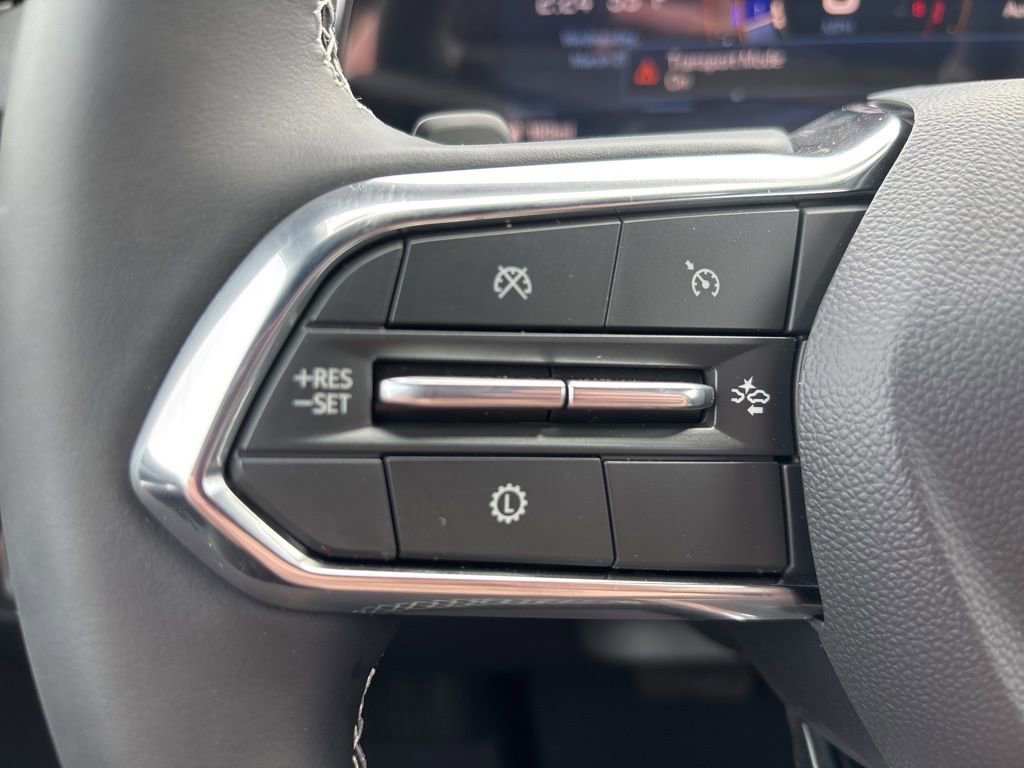 New 2026 Chevrolet Traverse LT w/ Midnight/Sport Edition image 14