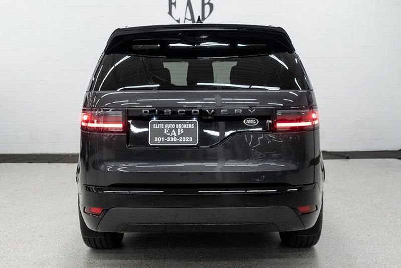 Used 2023 Land Rover Discovery S R-Dynamic AWD/4WD image 4