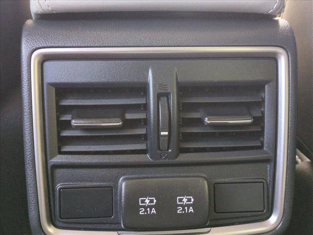 Used 2023 Subaru Forester Limited image 19