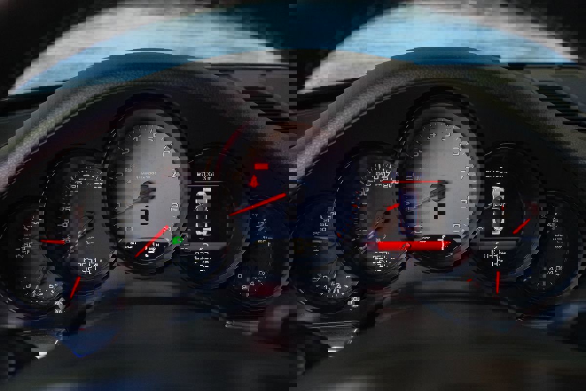 Used 2014 Porsche 911 Carrera 4S image 14