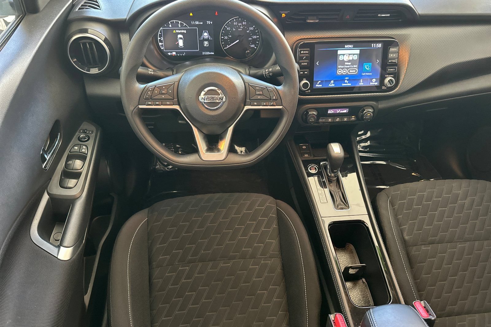 Used 2021 Nissan Kicks SV FWD image 14
