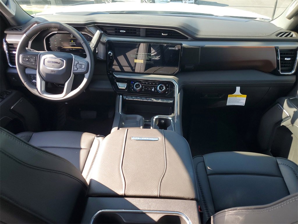 New 2026 GMC Sierra 2500 Denali w/ Denali Reserve Package image 7