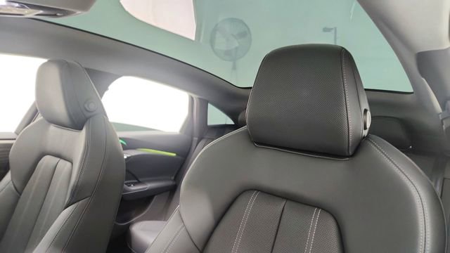 Used 2025 Audi A6 e-tron Prestige w/ Black Warm Weather Package image 33