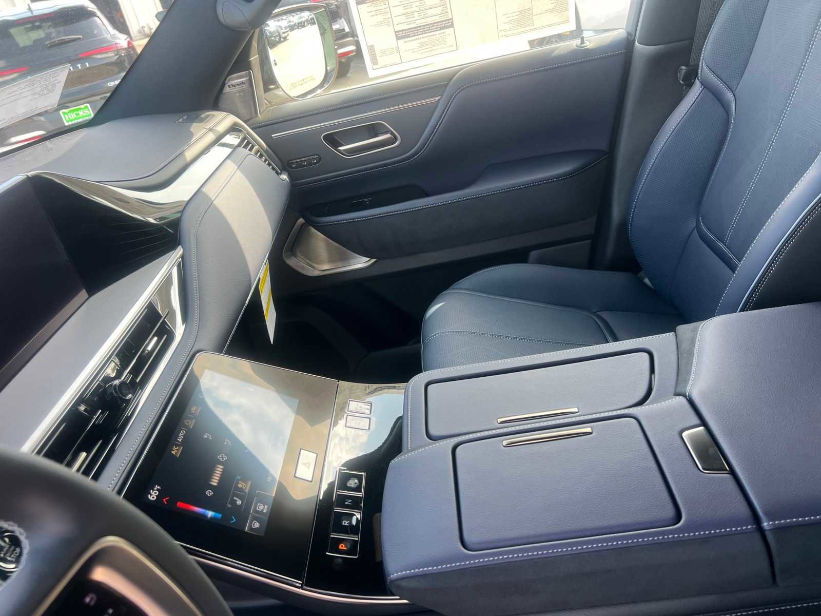 New 2026 INFINITI QX80 4WD w/ Sport Exterior Package image 24