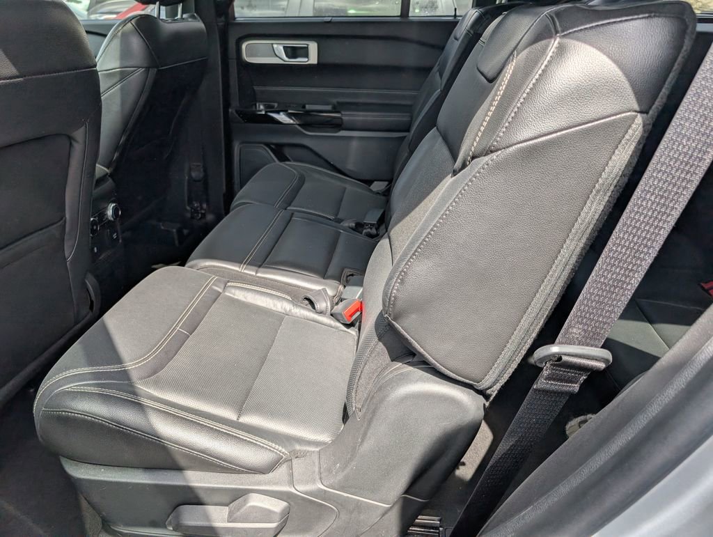 Used 2022 Ford Explorer ST w/ Equipment Group 401A image 8