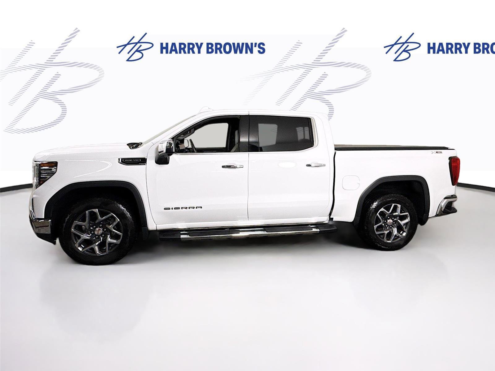 Used 2024 GMC Sierra 1500 SLT image 29
