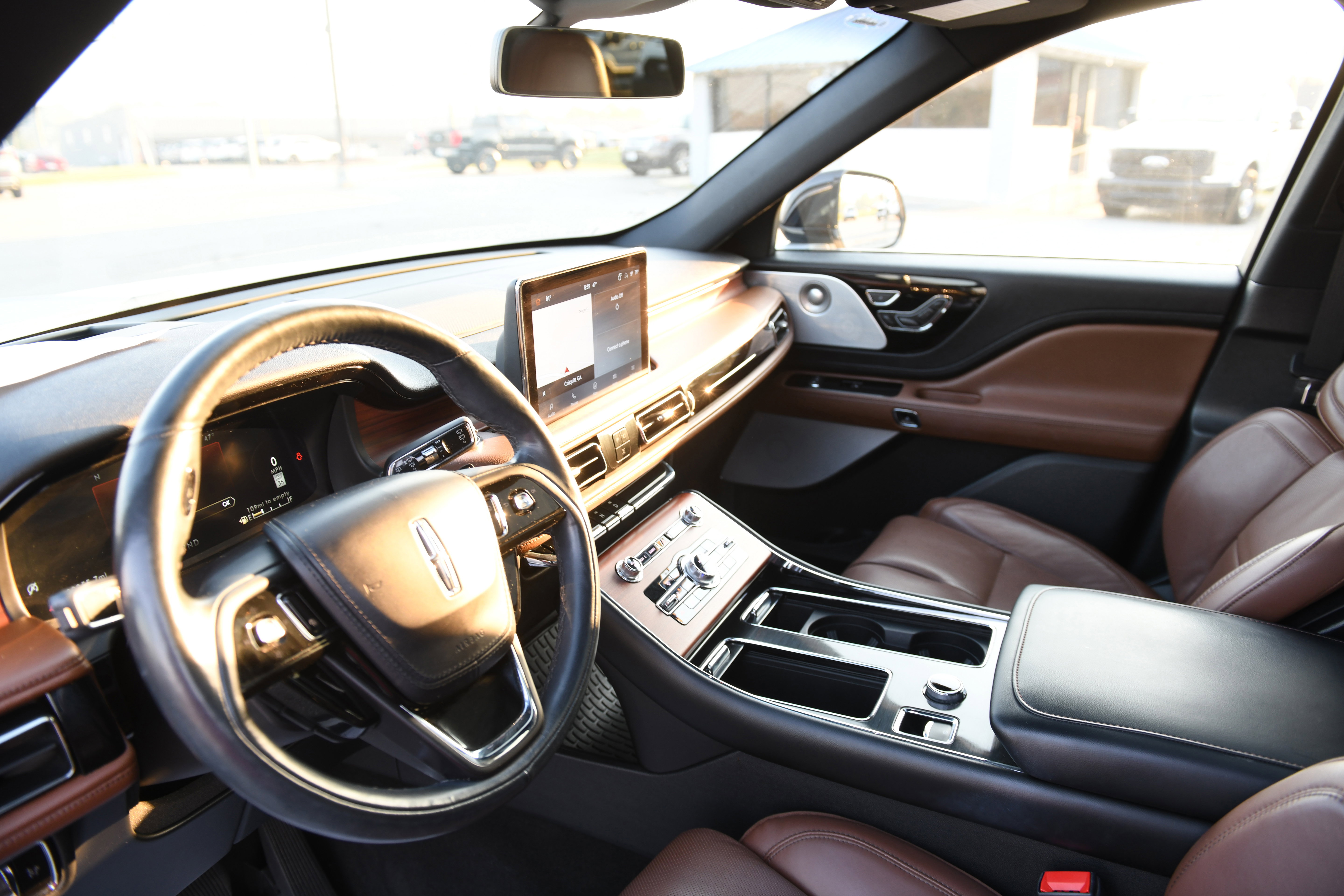 Used 2023 Lincoln Aviator Reserve w/ Equipment Group 201A image 21
